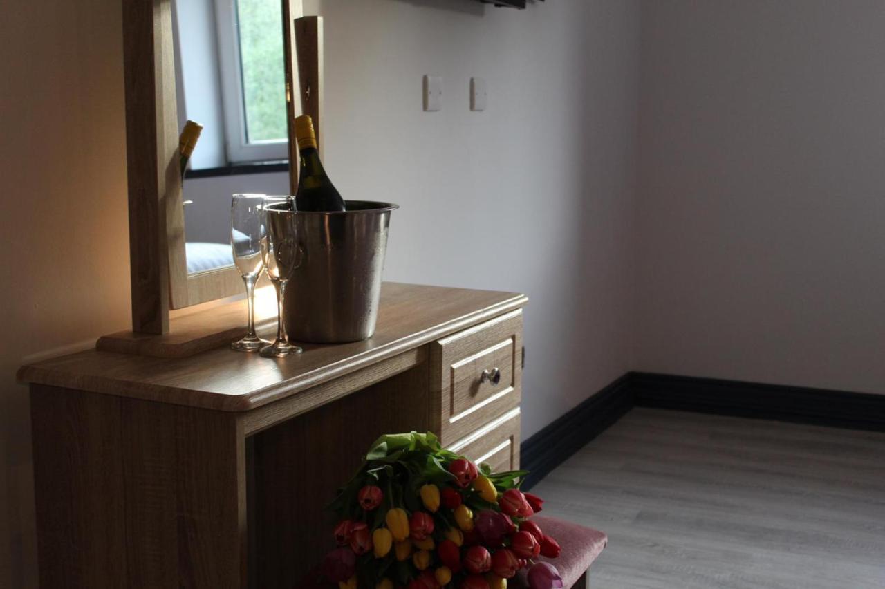 The Dutch Tulip Hostel Mallow Luaran gambar