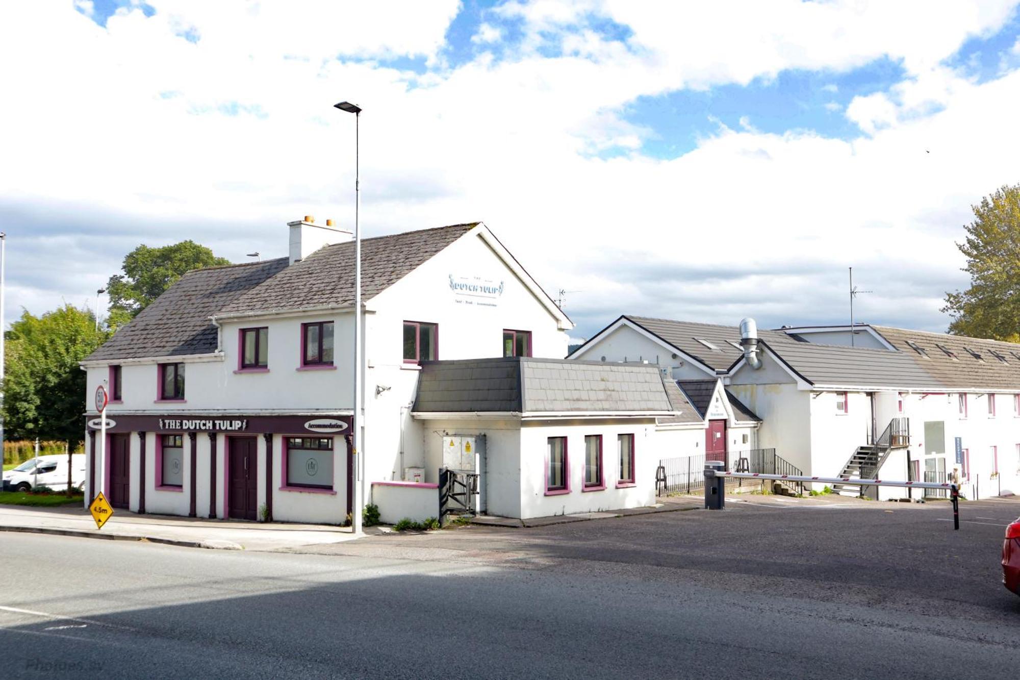 The Dutch Tulip Hostel Mallow Luaran gambar